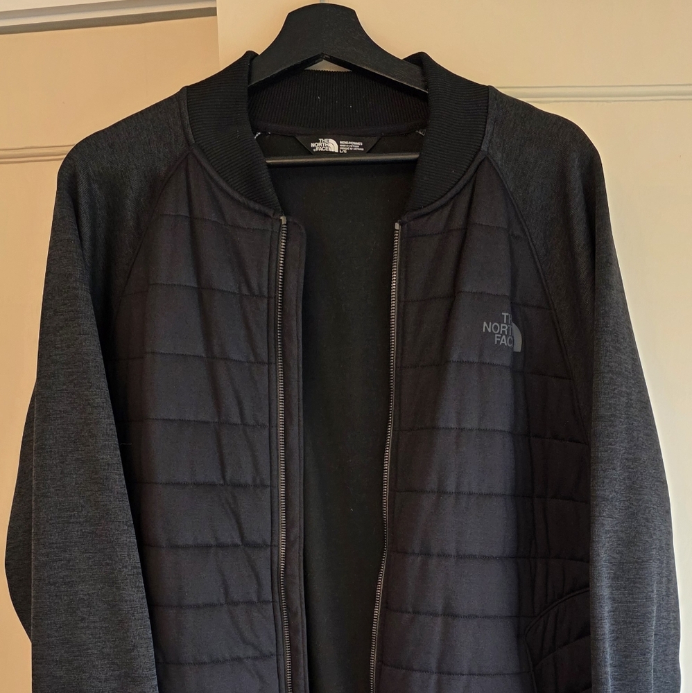 The North Face Men's L Black Bomber Jacket 🗻